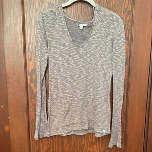 GAP Women's Long Sleeve V-Neck Top - Brown